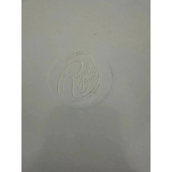 Royalon Inc floral Plate - Picture 5 of 5